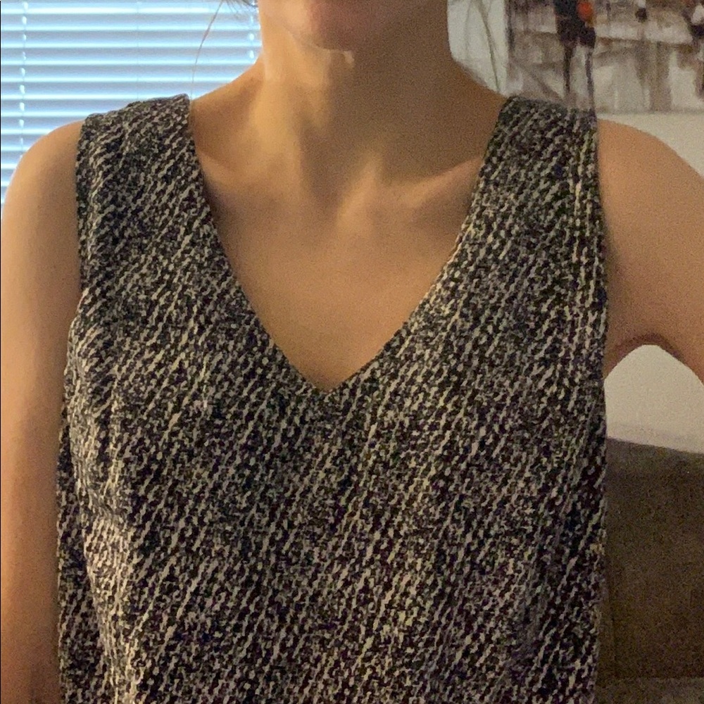 Forever 21 V-neck tank top